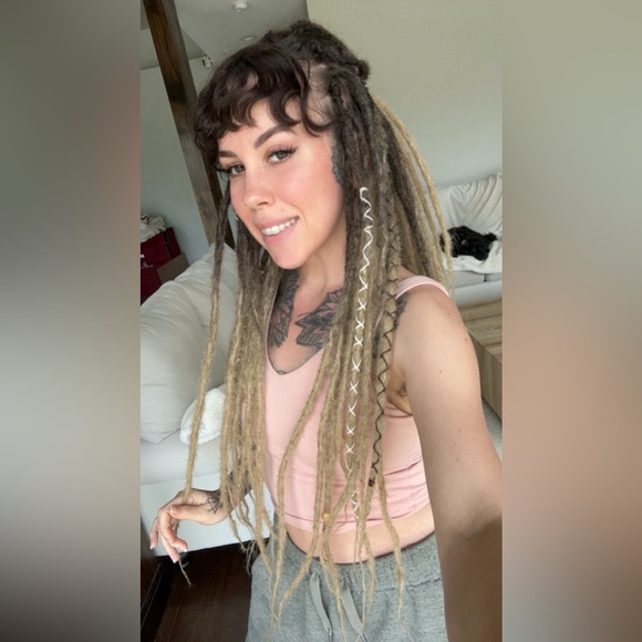 DE full set dreads - Picture 4 of 8
